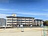 周辺：長嶺中学校 520m