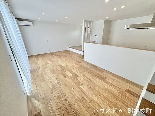 リビング/ダイニングを拡大表示