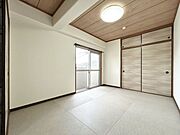 ■6.0帖和室■寝室、書斎、趣味の部屋。家族の成長やライフスタイルに合わせ、様々な使い方ができる快適な空間です。
