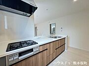 ■家族の「美味しい」が集まる舞台■高い機能性と美しいデザインを両立。料理する人も、待つ人も、笑顔になれる場所です。