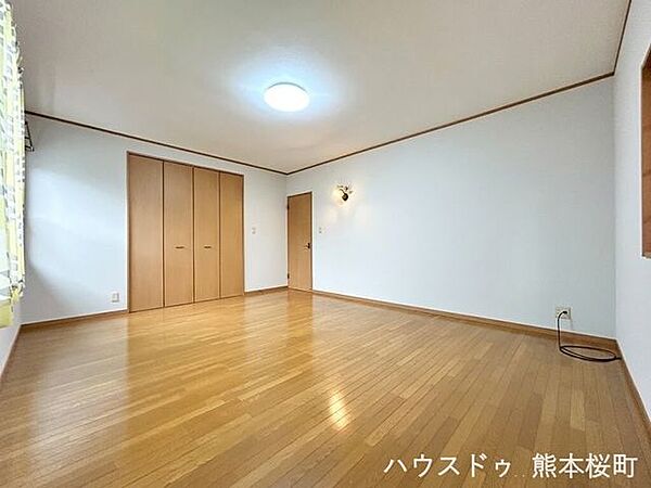 洋室を拡大表示