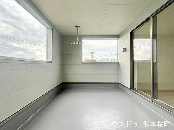 バルコニーを拡大表示