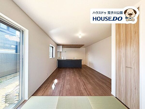 リビング/ダイニングを拡大表示