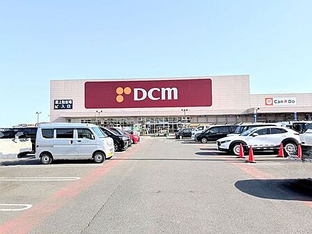 DCM入間下藤沢店 770m
