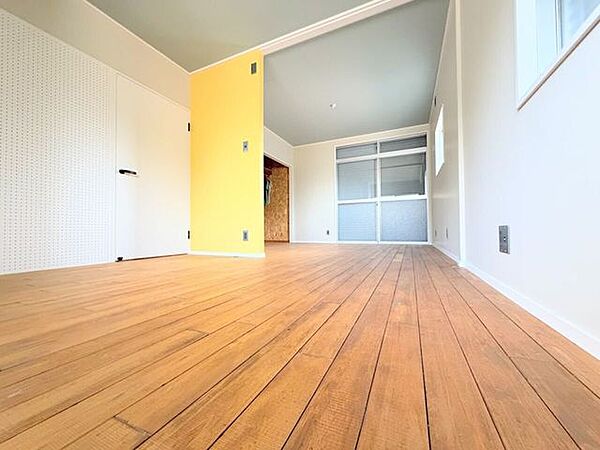 洋室を拡大表示