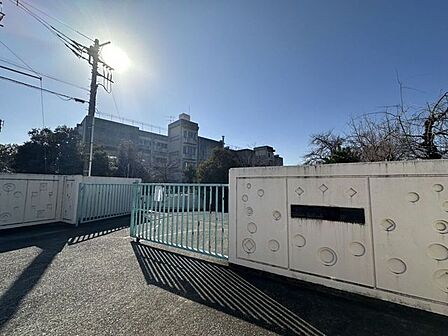 入間市立高倉小学校 780m