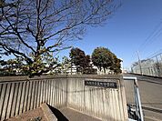 入間市立東町中学校 330m