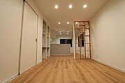 リノベーション工事中につき写真はイメージ（同物件別べ部屋）です。同等の仕様となります。