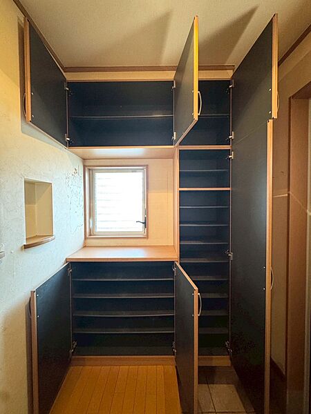 玄関を拡大表示