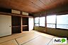 その他：天袋付きの押し入れ収納を備えた和室