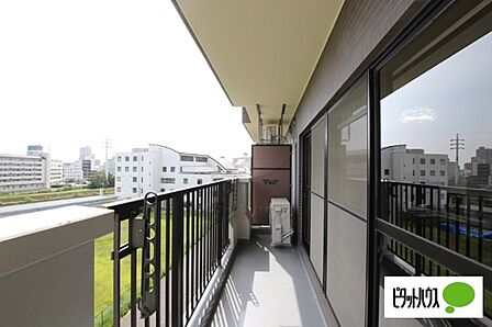南面を向いたバルコニー