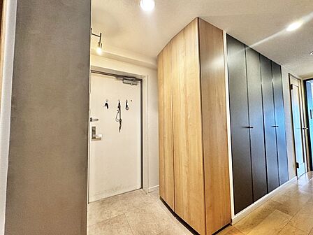 シューズボックス付きのため、すっきりと片付いた玄関をキープできます!