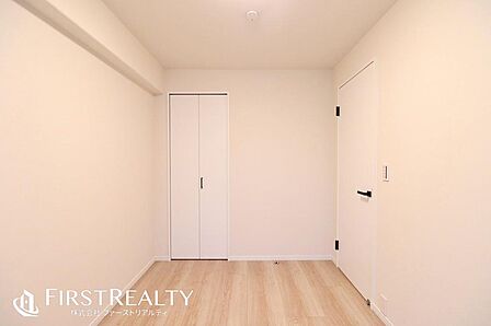 上質な内装と建具の住戸です
