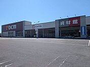 DCM能登川店 510m