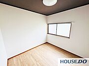 日差しの差し込む明るい部屋は光熱費も節約できます。
