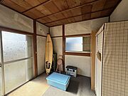 たっぷりの陽光に包まれる明るい寝室♪