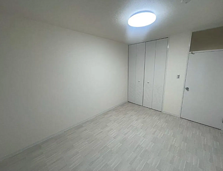 ※過去自社施工事例 こだわりのお部屋でおうち時間をさらに豊かに♪在宅ワークにもピッタリな書斎付きのお部屋や自分好みの収納スペースなど、配置や配色をオーダーできます!ご希望にお応えします。(社内規定有)