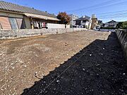 土地後方からの写真
