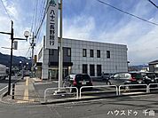 八十二銀行 戸倉支店 740m