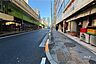 その他：敷地の北東側前面道路（北西側から）