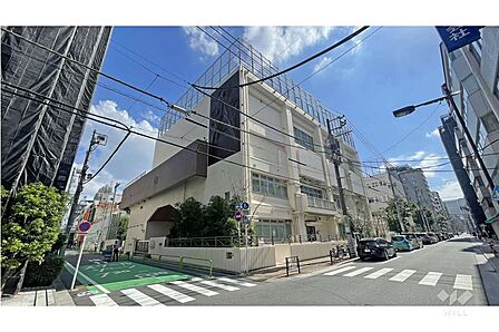 平成小学校[公立]の外観