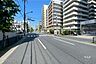 その他：敷地西側の前面道路