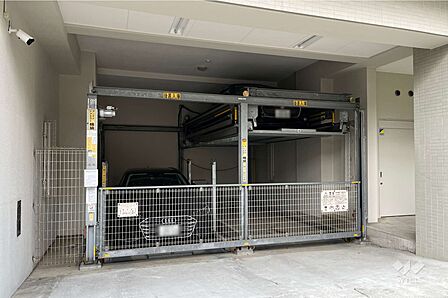 敷地内駐車場(屋内機械式)