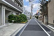 敷地東側の前面道路