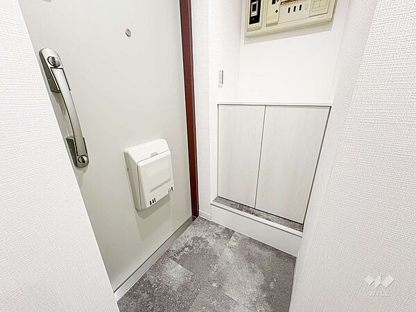 玄関を拡大表示