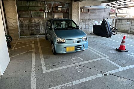 敷地内駐車場(屋内平面式)