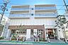 周辺：ライフ(市谷薬王寺店)の外観