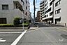 その他：敷地北側の前面道路