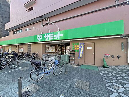 サミットストア(千駄木店)の外観