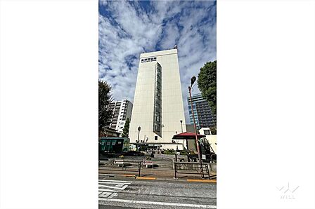 台東区役所の外観