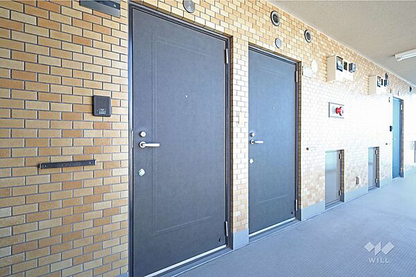玄関を拡大表示