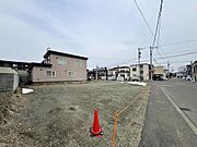 ご家族の希望を叶える自由設計！家事動線にこだわった間取りや、大容量のウォークインクローゼットなど、ライフスタイルに合わせた理想の住まいをゼロから形にできるのが注文住宅の醍醐味です。