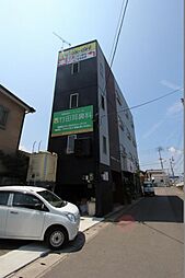 7 / 11