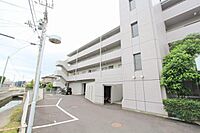 香川県高松市高松町2414-6：物件画像／アパマンショップレインボーロード店　株式会社グローバルセンター