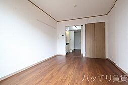 アヴェニュー高畑 1Kの写真