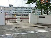川崎市立南大師中学校 徒歩4分。 310m