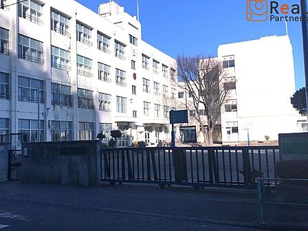 大和市立大和東小学校 徒歩15分。 1190m