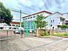 周辺：足立区立寺地小学校（731m）