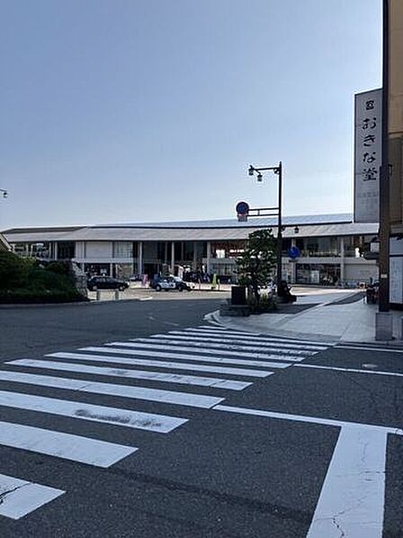 宮島口旅客ターミナルビル 260m