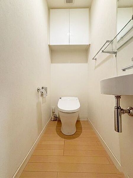 トイレを拡大表示
