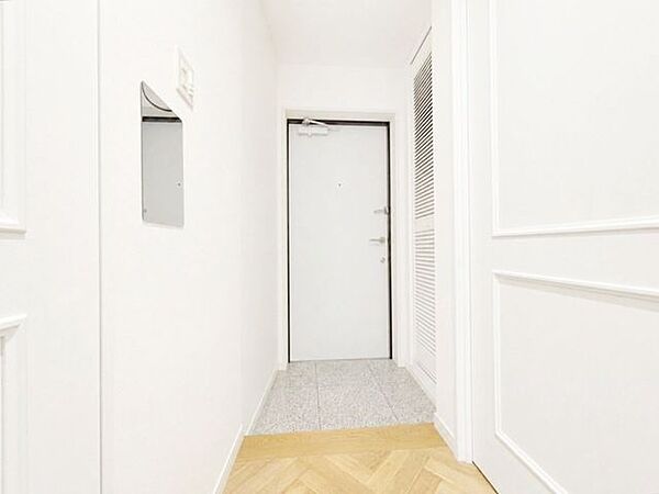 玄関を拡大表示