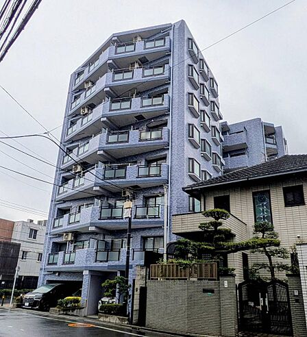 お部屋はこちら側にあります