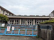 大和郡山市立矢田南小学校 650m