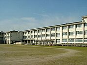 大三輪中学校 550m