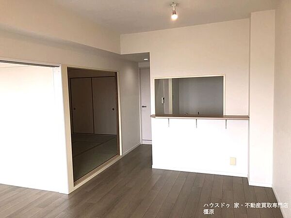 リビング/ダイニングを拡大表示