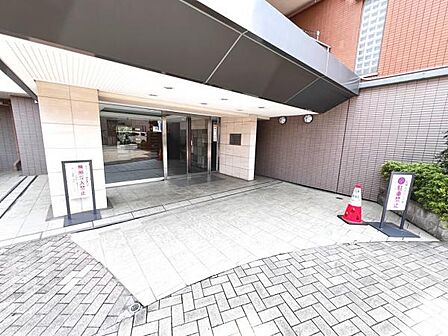 エントランスです。皆様やお客様をお出迎え致します。